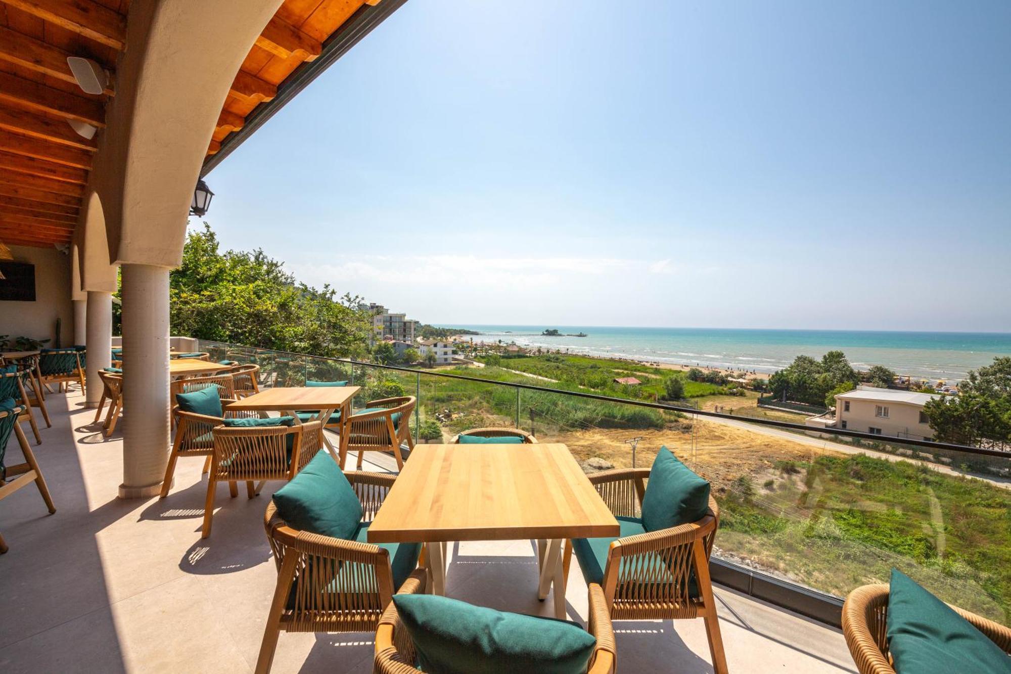 Emara Boutique Hotel Kavaje Luaran gambar