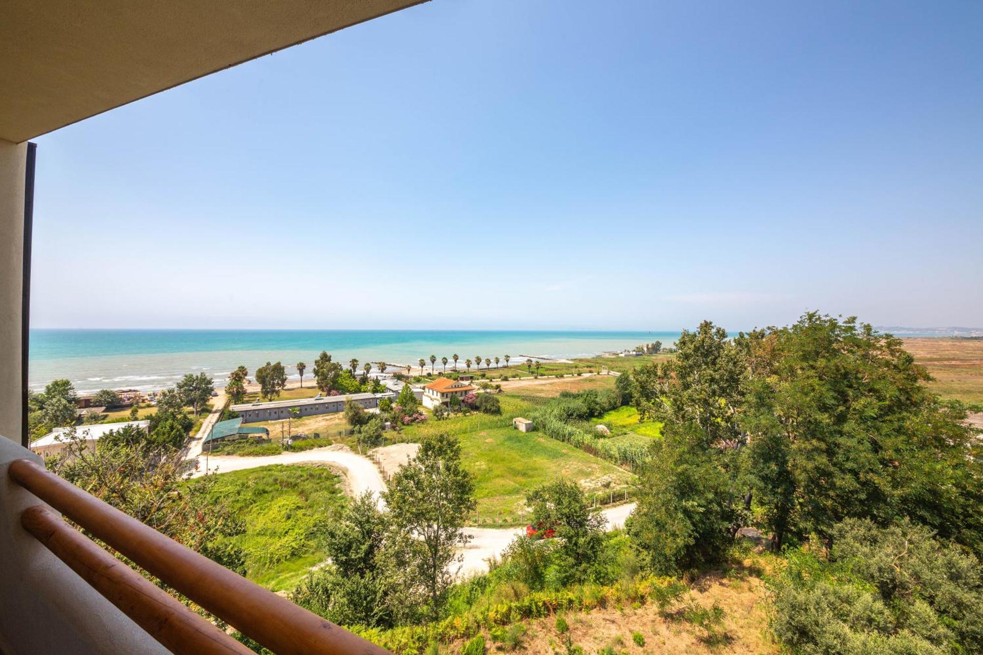 Emara Boutique Hotel Kavaje Luaran gambar