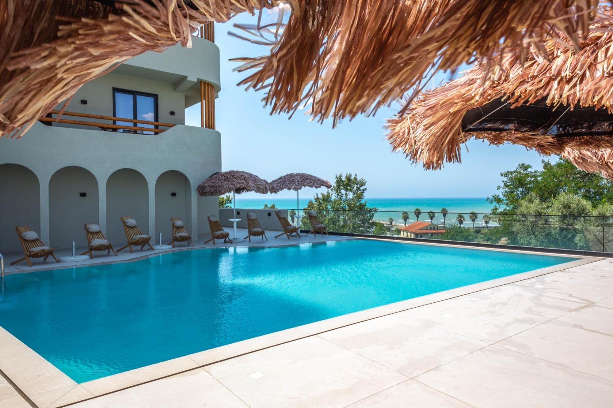 Emara Boutique Hotel Kavaje Luaran gambar