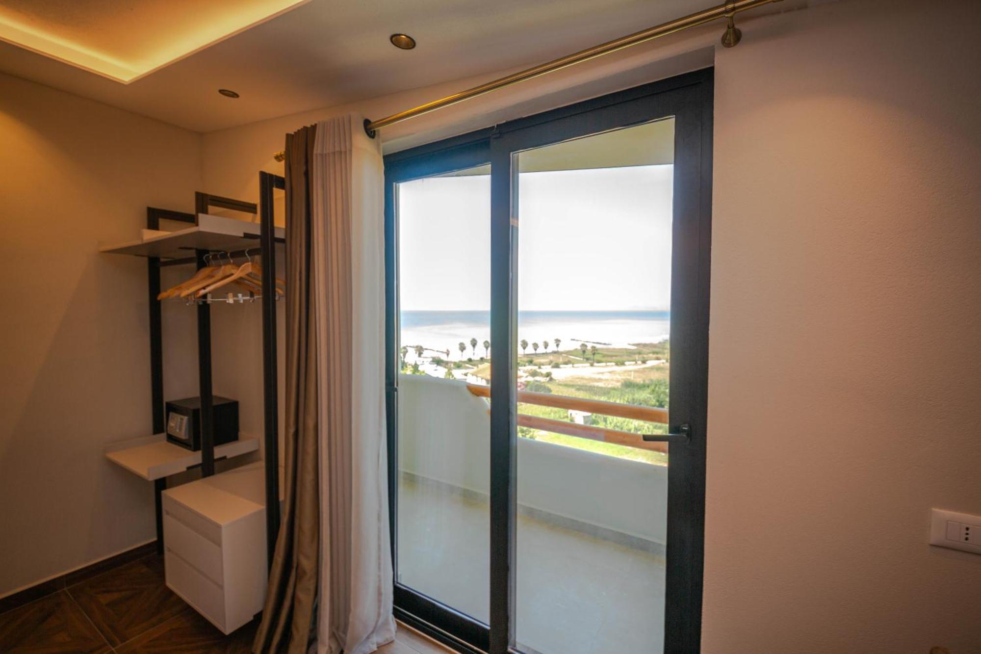 Emara Boutique Hotel Kavaje Luaran gambar