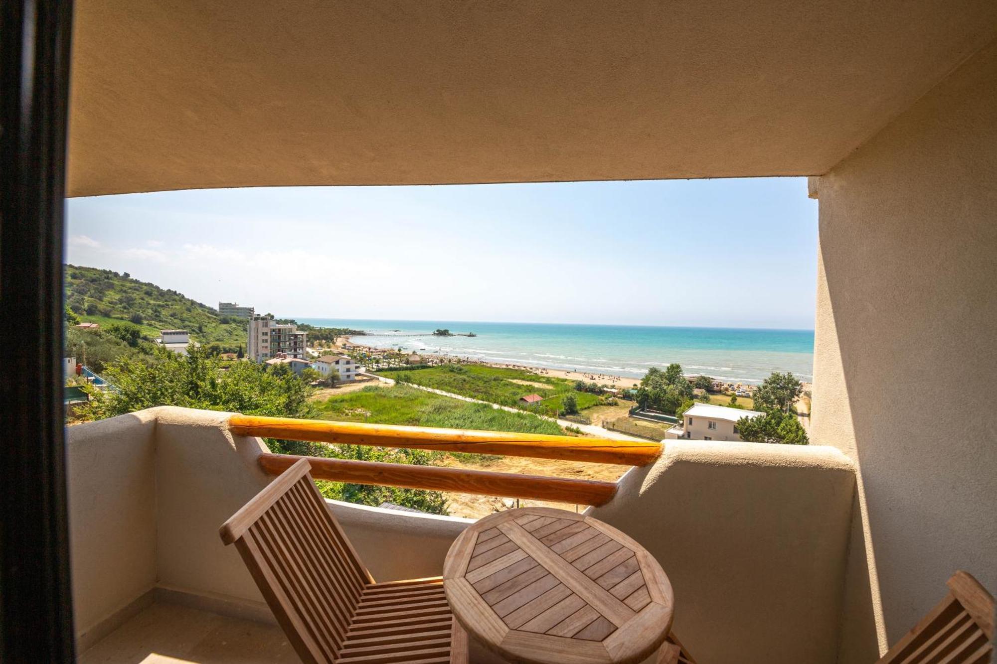 Emara Boutique Hotel Kavaje Luaran gambar