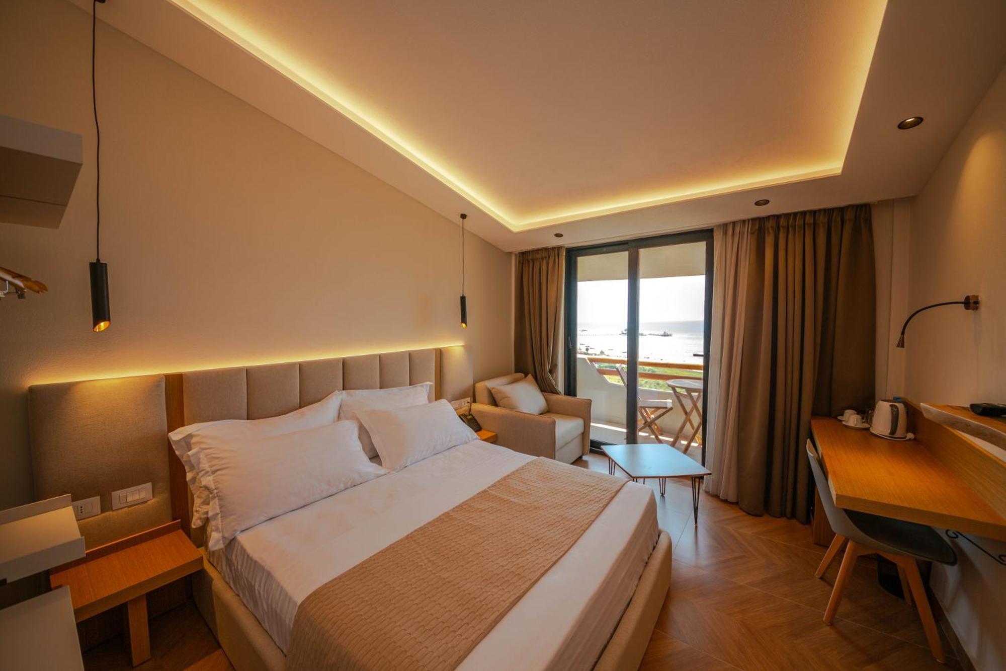 Emara Boutique Hotel Kavaje Luaran gambar